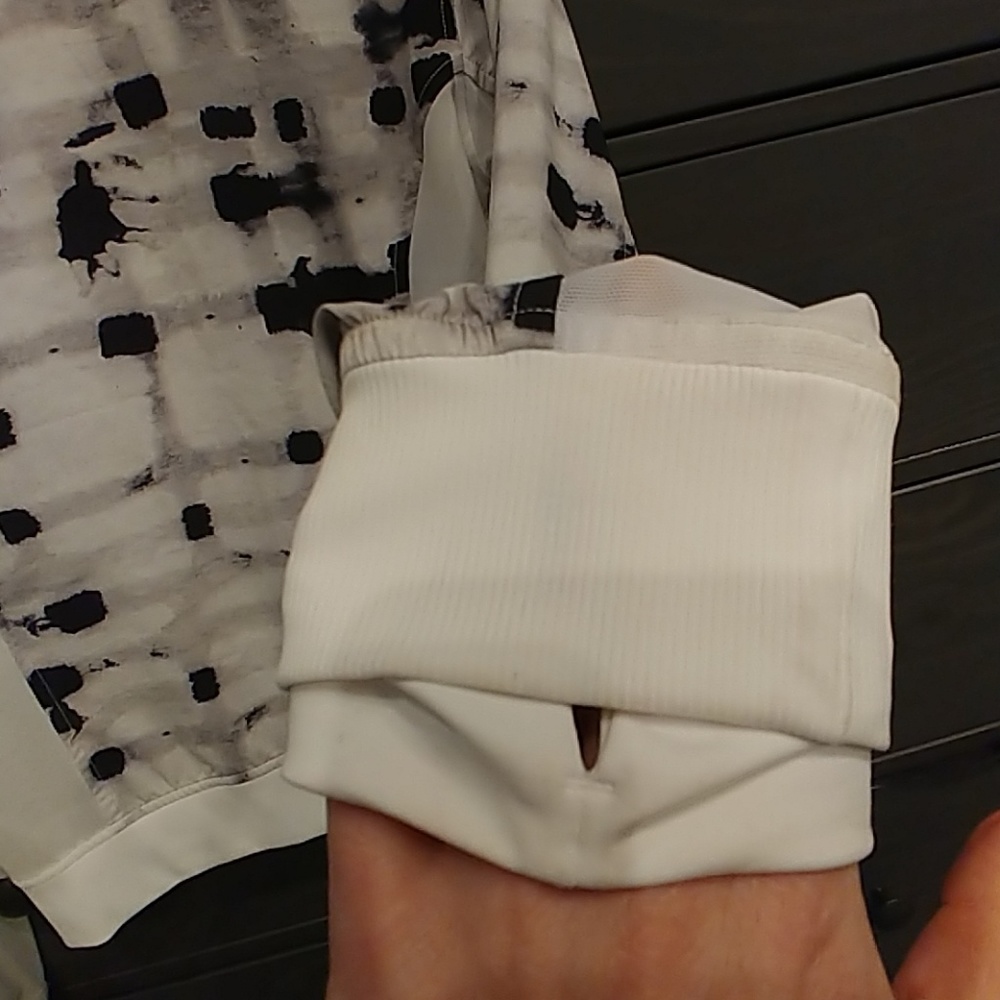 Euc Lululemon Jacket - image 5